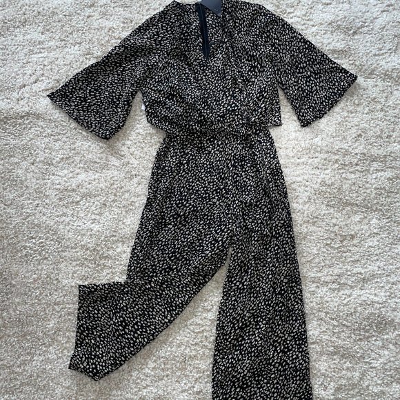 SOLD AX Paris_ WOMEN'S BLACK AZTEC Front Tie JUMPSUIT SZ 8 - Picture 4 of 4